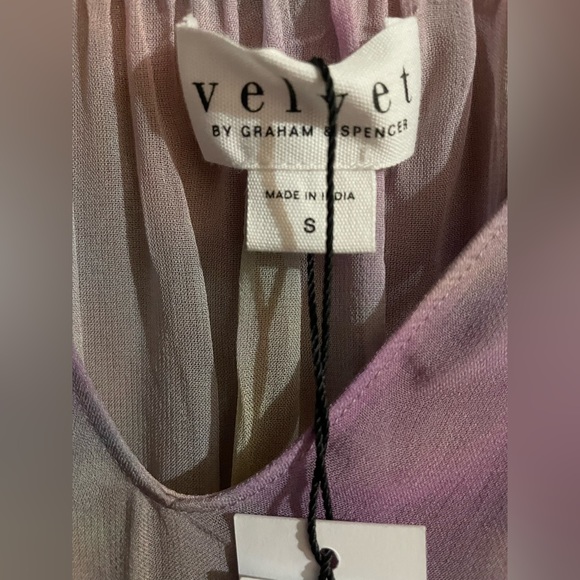 NWT Sz. Small Velvet by Graham & Spencer Stephanie Waterlily Top - Picture 3 of 7